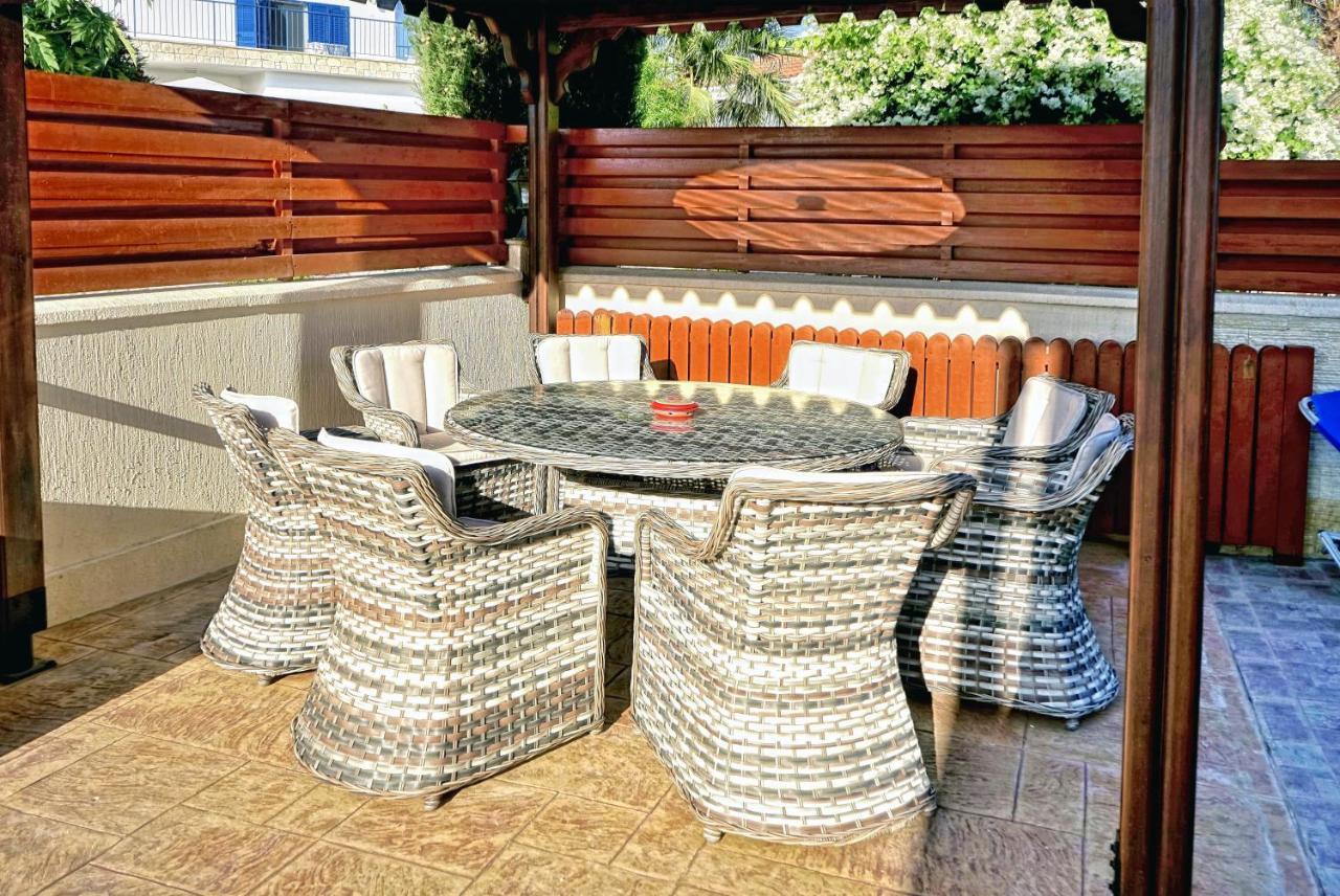Chronas By Prestige Bookings Coral Bay Extérieur photo