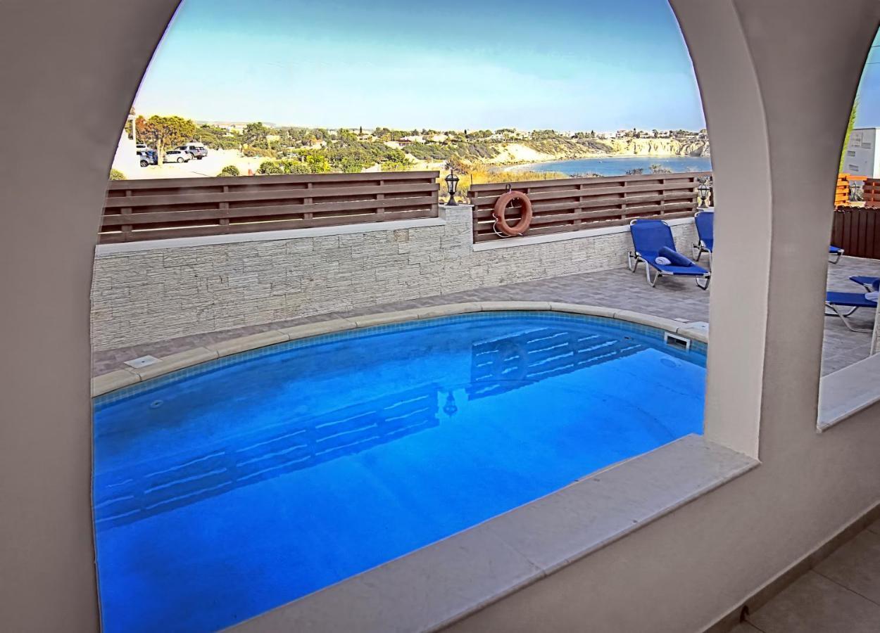 Chronas By Prestige Bookings Coral Bay Extérieur photo