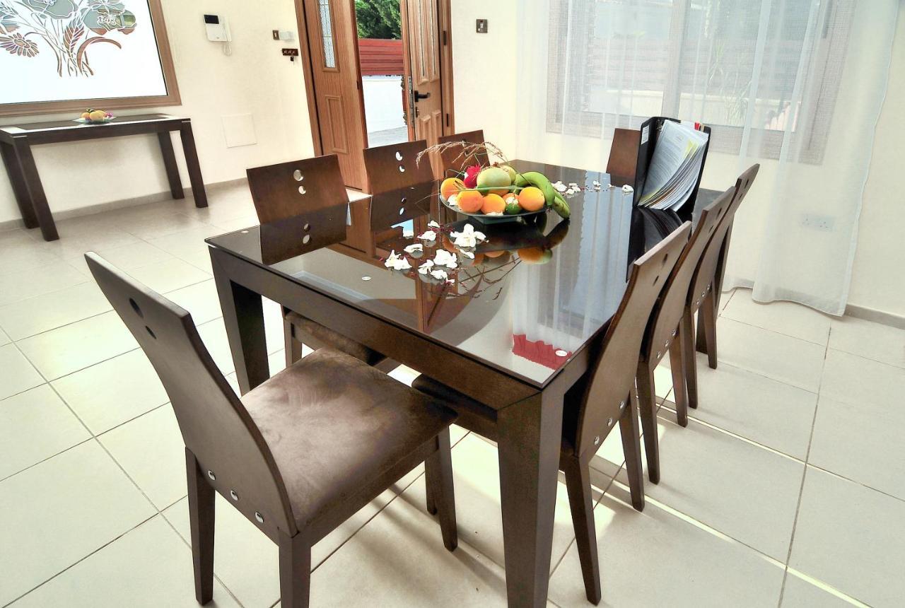 Chronas By Prestige Bookings Coral Bay Extérieur photo